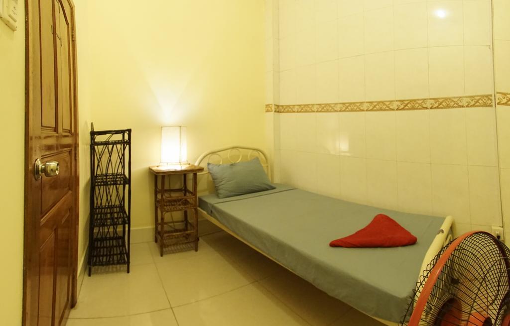 Riverside Backpackers Phnom Penh Exterior foto